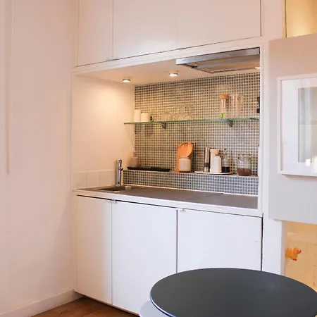 Charming With Courtyard Near Pere-lachaise Appartement