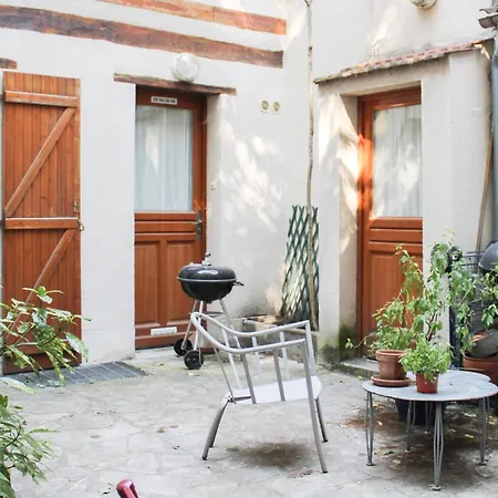 Appartement Avec Cour Près Du Père-lachaise *